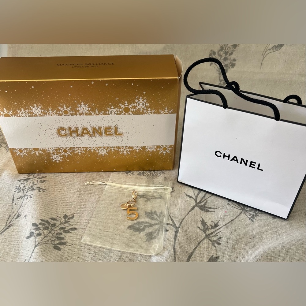 Chanel 5 Holiday Charm with gift bag and box